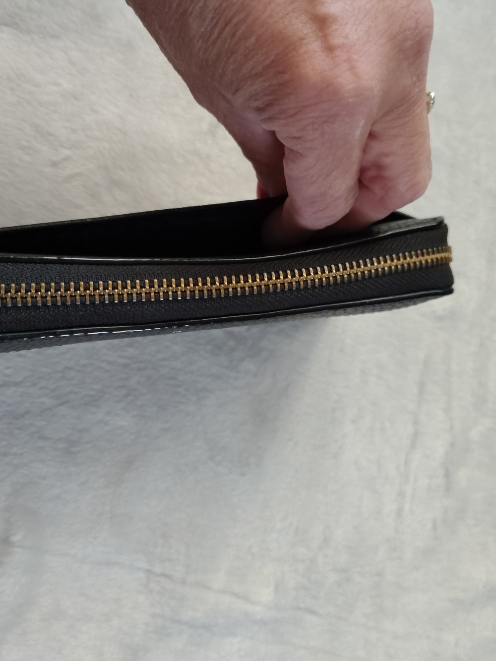 Kate Spade Black Pebbled Leather Zip Wristlet - Picture 3 of 5
